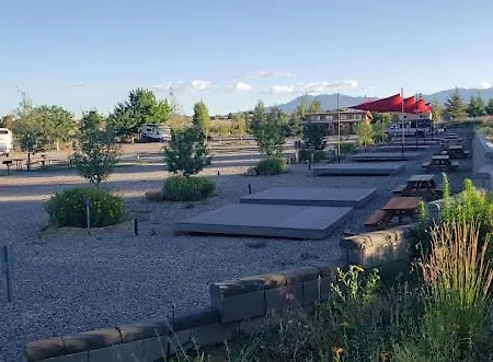 Blue Mountain Rv Park Hotel Blanding Exterior photo